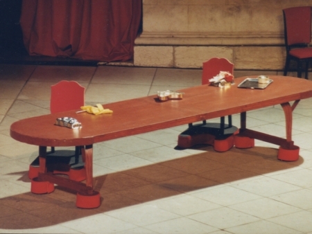 decor-spectacle-table-chaises